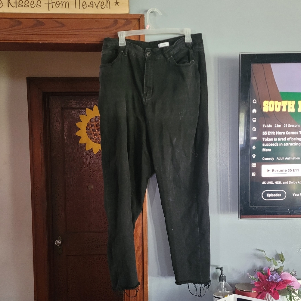 Forever 21 Black Mom Jeans